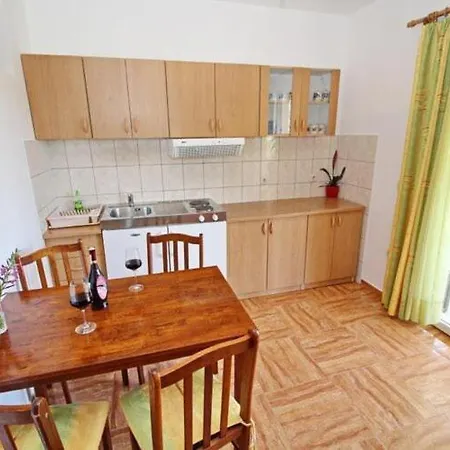Veselka, - One Bedroom With Terrace And Sea View 5 *